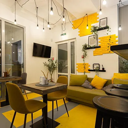 Stories Hub-3